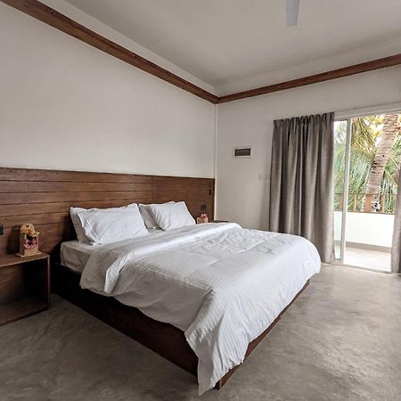 Dhoadhi Retreat Hotell Thulusdhoo Exteriör bild