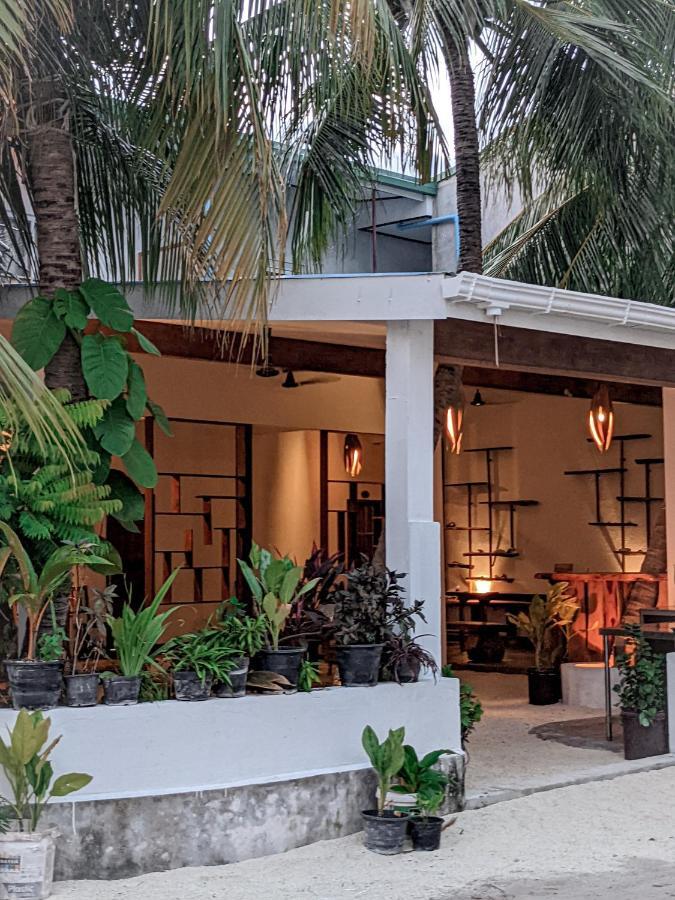 Dhoadhi Retreat Hotell Thulusdhoo Exteriör bild
