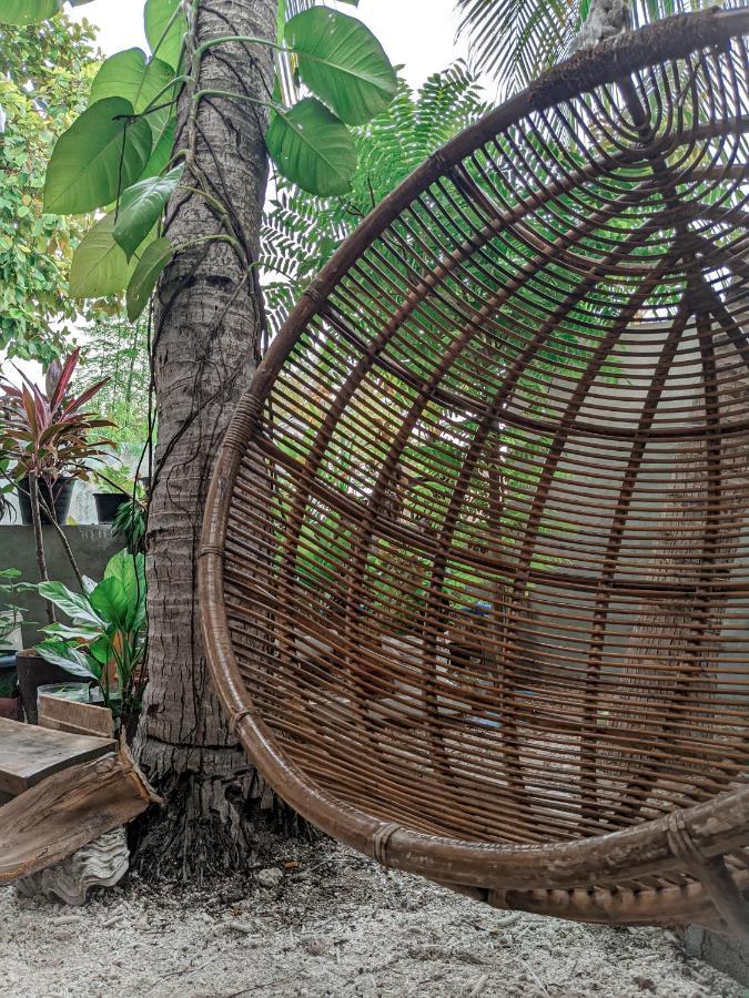 Dhoadhi Retreat Hotell Thulusdhoo Exteriör bild