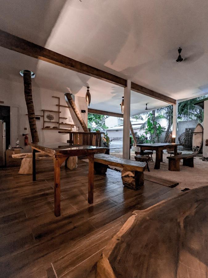 Dhoadhi Retreat Hotell Thulusdhoo Exteriör bild